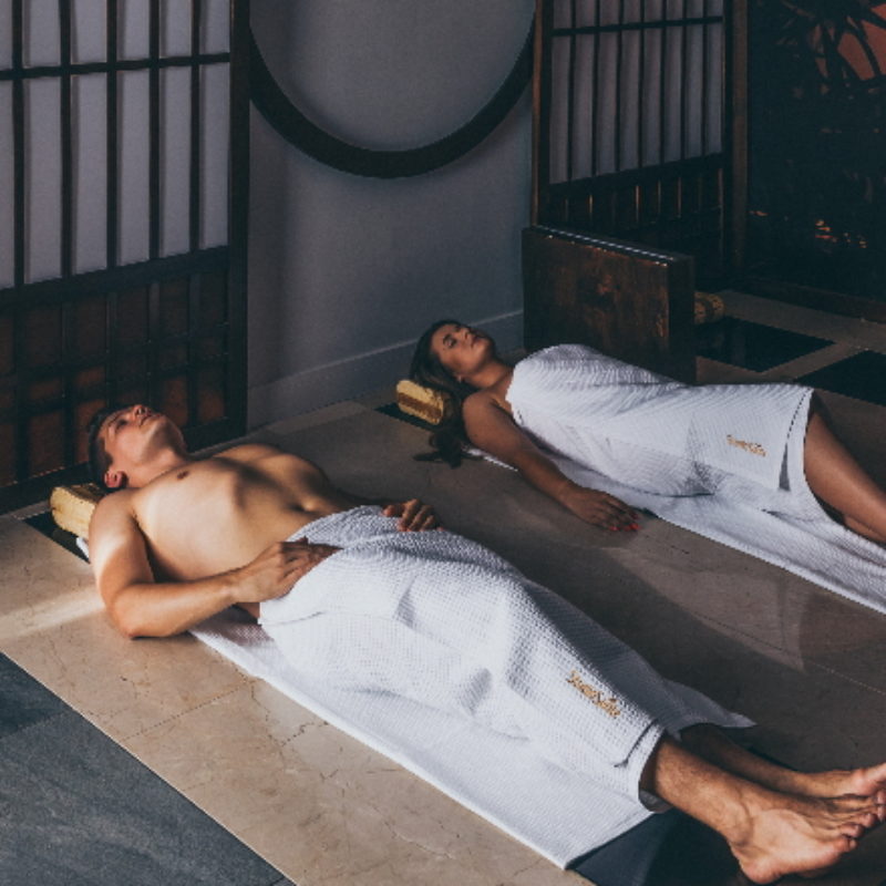 Ganbanyoku – właściwości i działanie sauny japońskiej